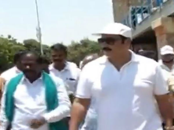 Anbumani Ramadoss ends his Save Vaigai campaign in Madurai Anbumani Ramadoss ends his Save Vaigai campaign in Madurai