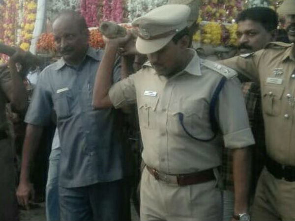 மதிப்பிற்குரியது