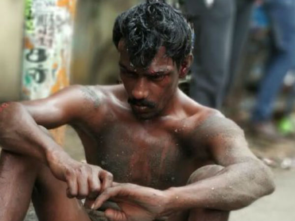 வெளுக்க ஆரம்பித்தனர்