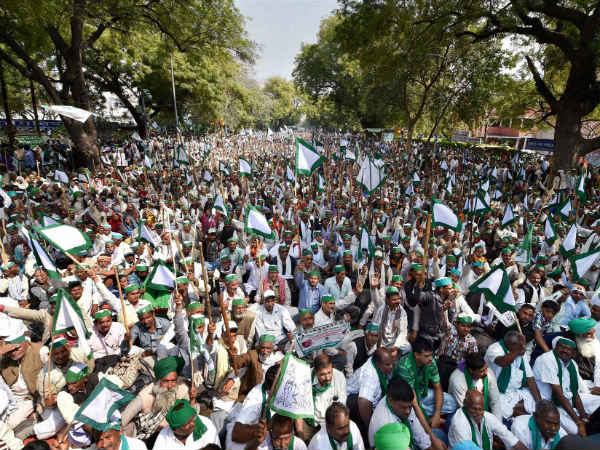 உலகமே பாராட்டியது