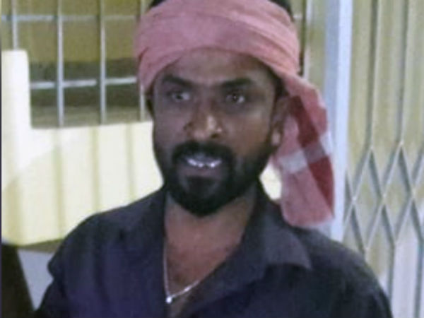 துண்டாக வெட்டினார்