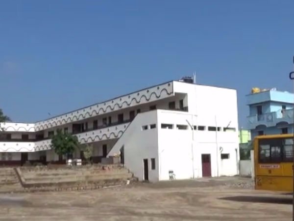 சாலை வசதி இல்லை