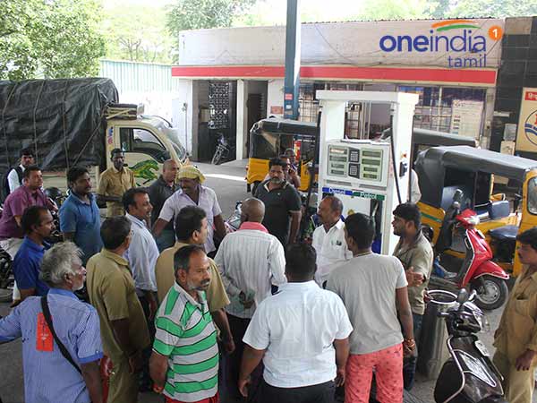 Petrol and Diesel prices rise again today Petrol and Diesel prices rise again today