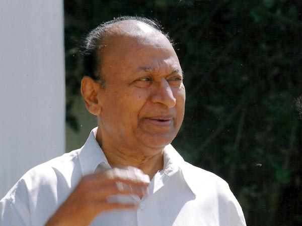 ரசிகர்களுக்கு வேண்டுகோள்