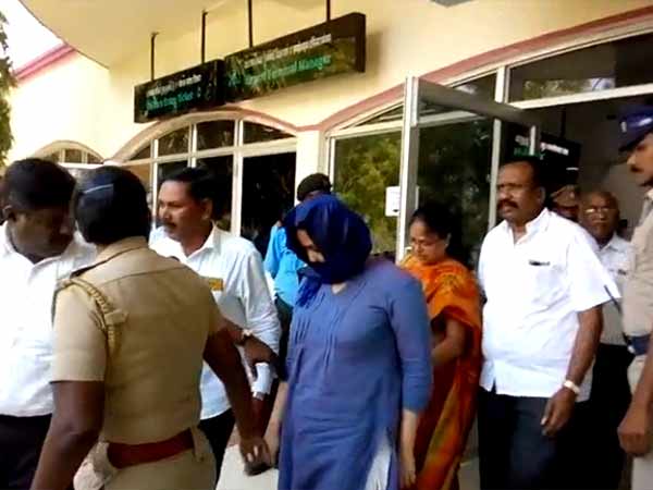 கடைசியில் கைது