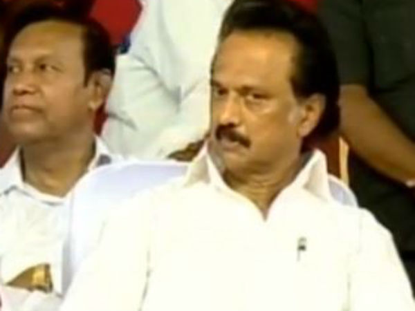 கருணாநிதி இருப்பது போன்று தெரியவில்லை