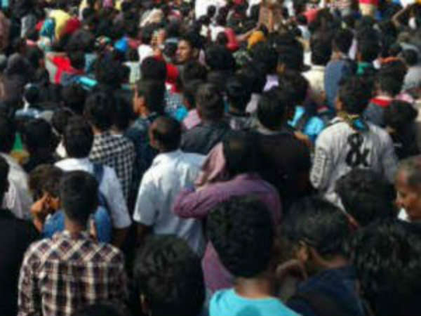 கொள்கைகளுக்கு எதிராக