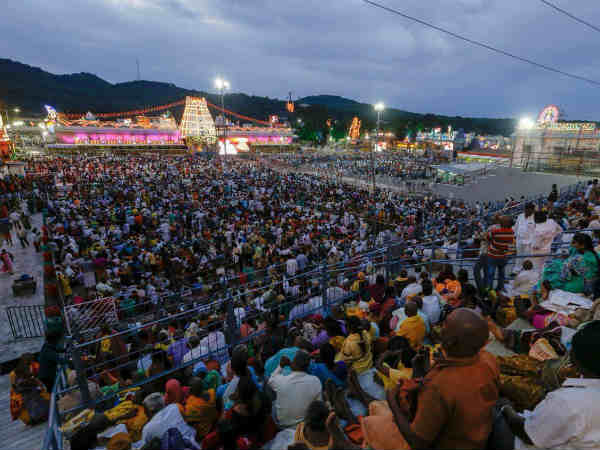பக்தர்கள் தரிசனம்