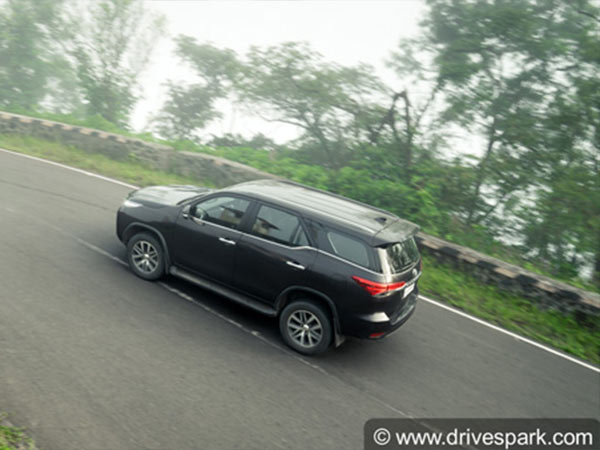 Toyota Fortuner becomes a favorite SUV car for Indians Toyota Fortuner becomes a favorite SUV car for Indians