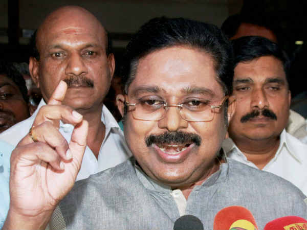 எங்களுடன் சேர்கிறார்கள்