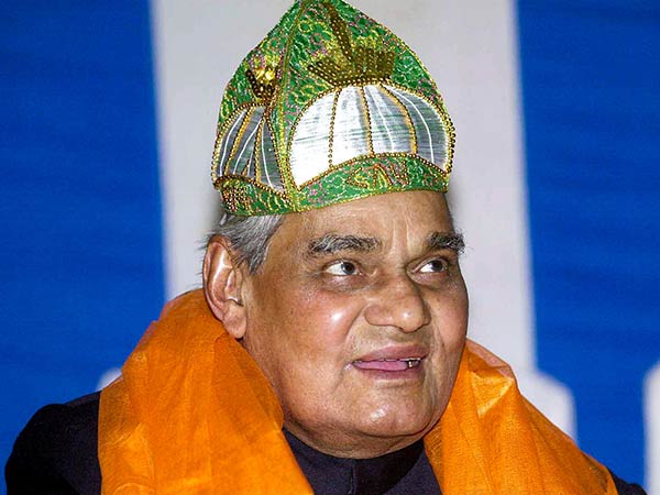 Vajpayees poems Vajpayees poems
