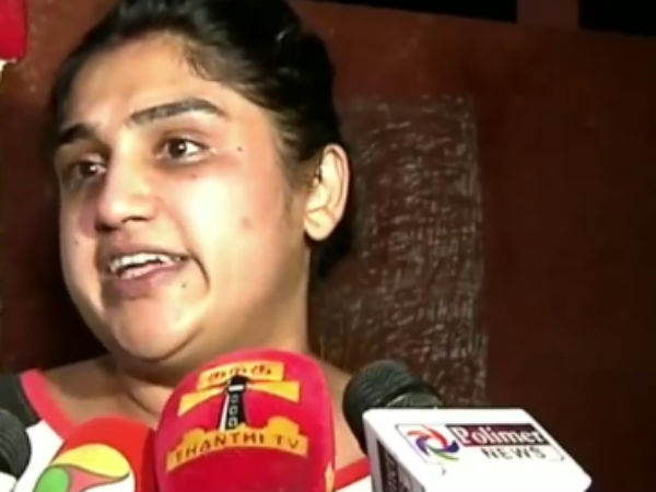 விஜயகுமார் அச்சுறுத்துகிறார்