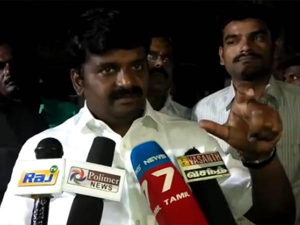 மறைந்து வந்தது அதிமுக