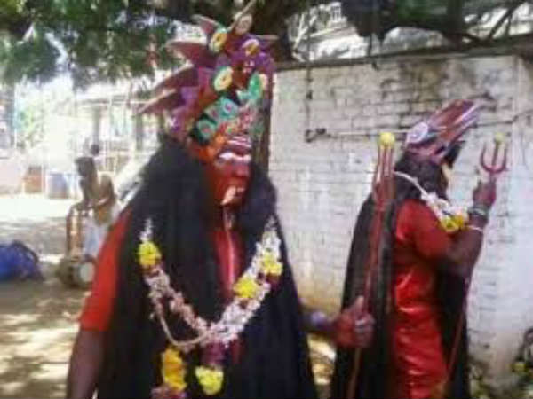 அம்மனுக்கு நேர்த்திக்கடன்