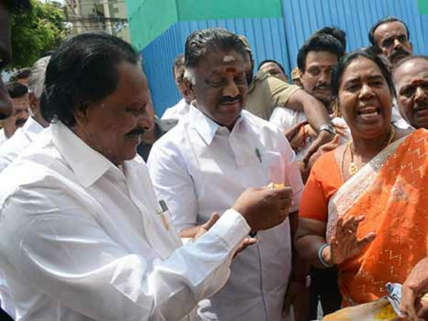 வாழ்த்துகள், கொண்டாட்டம்