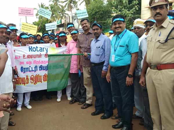 Anti Plastic awareness rally held in Karaikudi Anti Plastic awareness rally held in Karaikudi