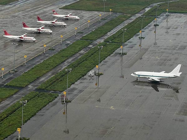 Flights may schedule delay due to heavy rain Chennai Flights may schedule delay due to heavy rain Chennai