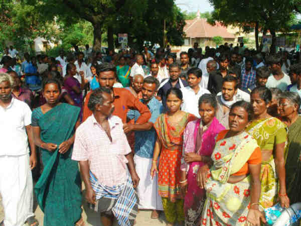 சுருண்டு விழுந்தார்