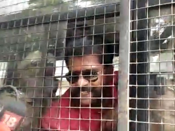 சாலை மறியல்