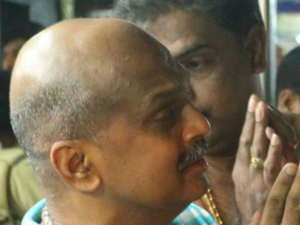 பக்தரோடு பக்தராக...