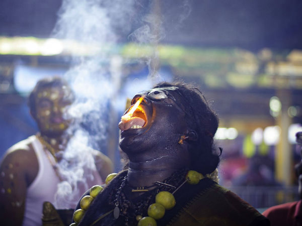 விழாக்கோலம் பூண்ட குலசை நகரம்