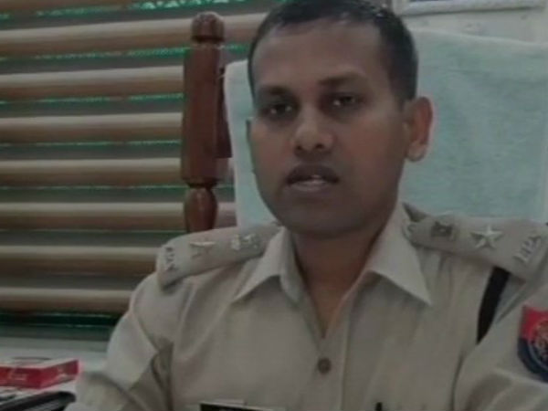 இருவரையும் விடவில்லை