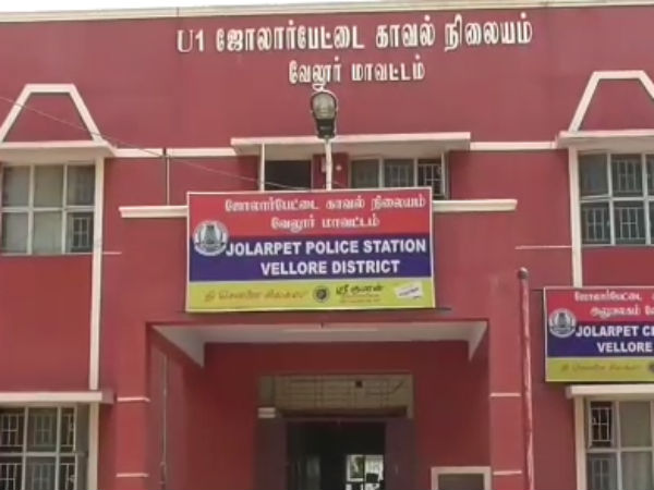 தங்க வைக்கப்பட்டார்
