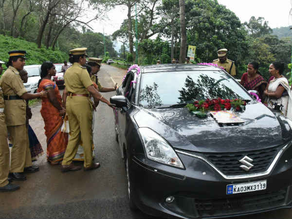 BREAKING NEWS: சபரிமலை தீர்ப்புக்கு எதிராக சுப்ரீம் கோர்ட்டில் சீராய்வு மனு 