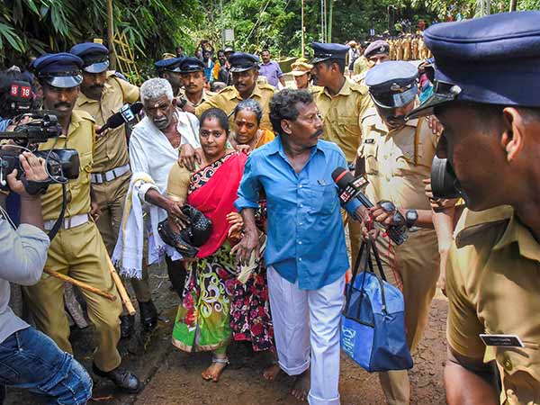Protestors scare Andhra woman near Sabarimala temple