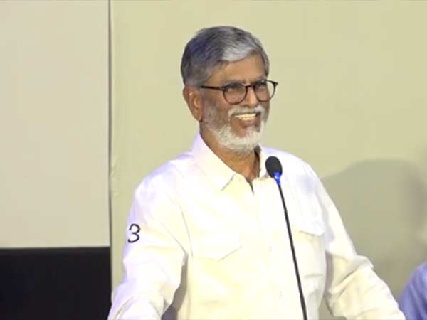 பல கட்சிகளுடன்