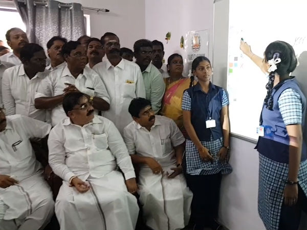 யெஸ் சார்.. ப்ரசன்ட் மேம்