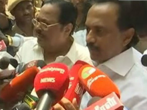 Stalin asks TN govt to release Nakkheeran Gopal immediately Stalin asks TN govt to release Nakkheeran Gopal immediately