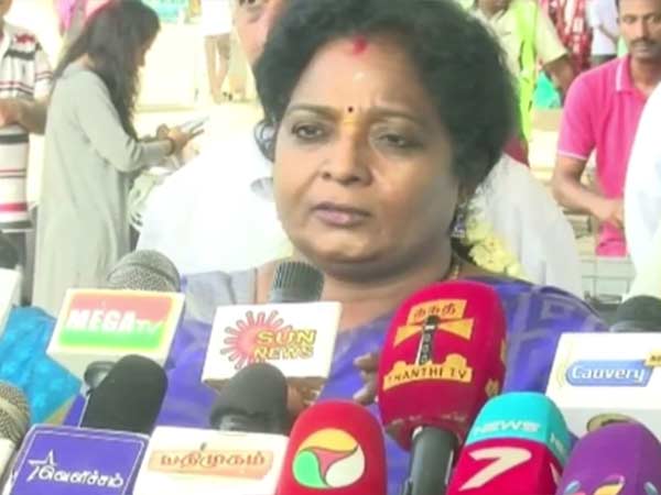 Inquire should be conducted in the Corruption case against CM Edappadi Palanisami: Tamilisai Inquire should be conducted in the Corruption case against CM Edappadi Palanisami: Tamilisai