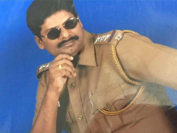 போலீஸ் வலை
