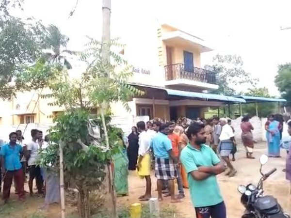 A 7 months old female baby found dead in Trichy Manapparai A 7 months old female baby found dead in Trichy Manapparai