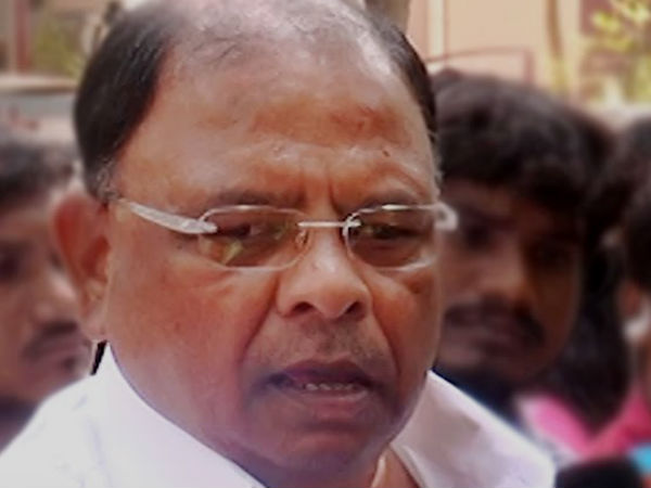 அமைச்சர் யார்?