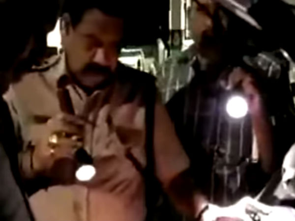 1 கிலோ நகைகள்