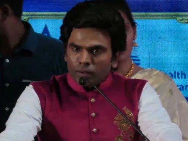 நெட்டிசன்கள் கோபம்
