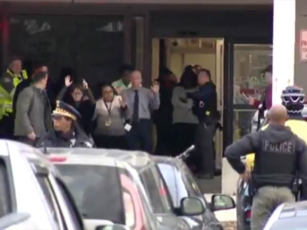 Chicago hospital shooting: 4 dead including gun man Chicago hospital shooting: 4 dead including gun man