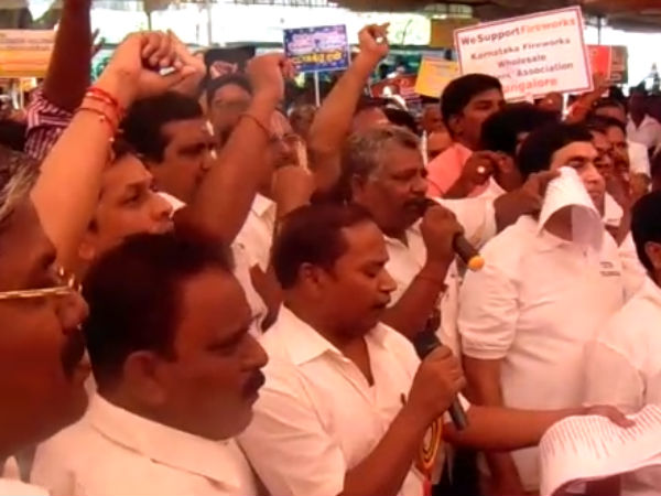 Sivakasi Traders Dont Know What Green Crackers - Protest in Chennai Sivakasi Traders Dont Know What Green Crackers - Protest in Chennai