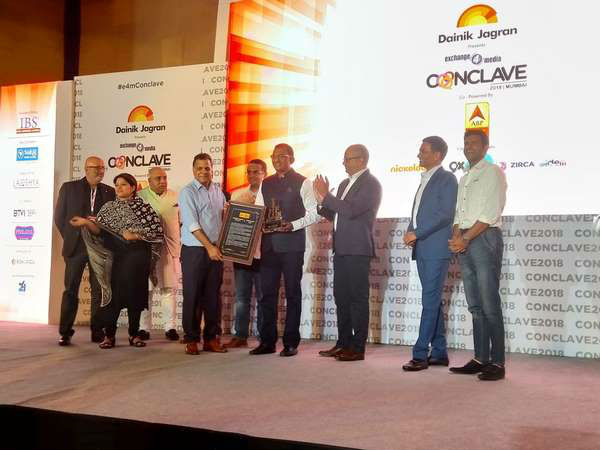 Dailyhunt CEO, President awarded 2018 Influencer of the Year Award Dailyhunt CEO, President awarded 2018 Influencer of the Year Award