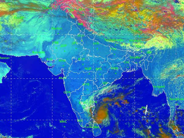 Gaja cyclone coming towards west direction Gaja cyclone coming towards west direction