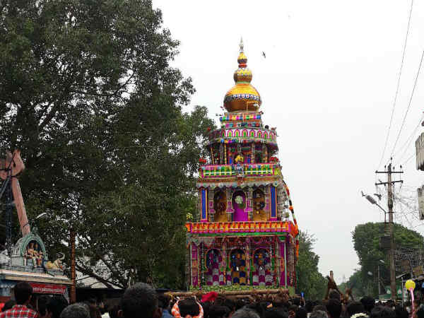 அக்கா தங்கைகளின் ஆசி