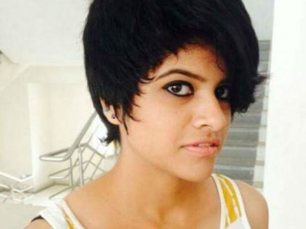 தவறாக நடந்து கொண்டார்