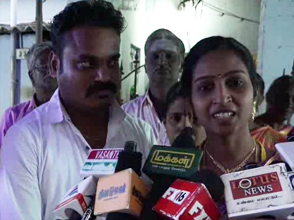 Newly Weds Couple helped the Cyclone victims Newly Weds Couple helped the Cyclone victims