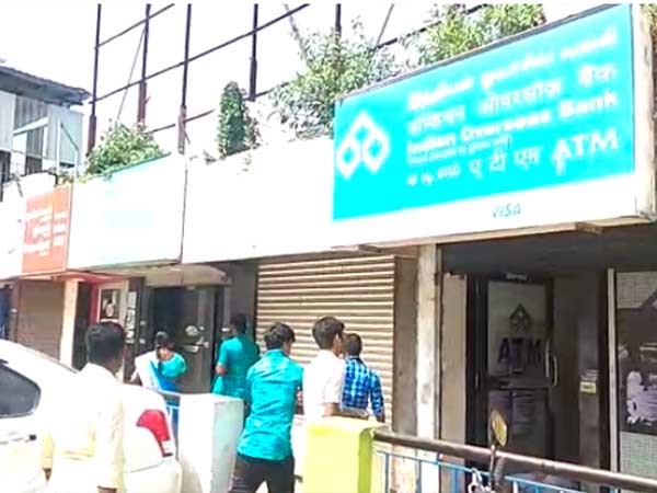 People stranded in Coimbatore as ATMs not working People stranded in Coimbatore as ATMs not working