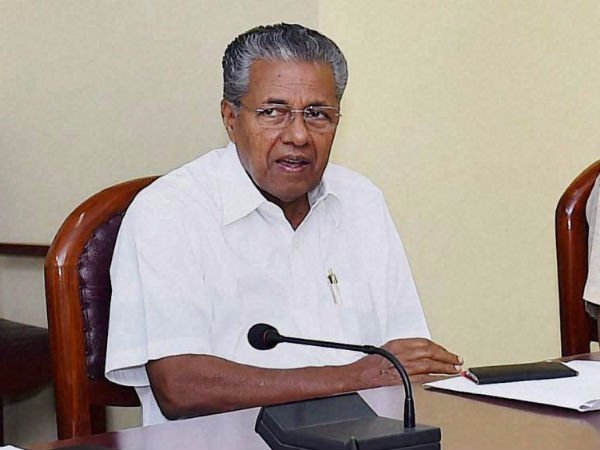 புயலால் பாதிக்கப்பட்ட தமிழக மக்களுக்குத் துணை நிற்போம் - பினராயி விஜயன் 