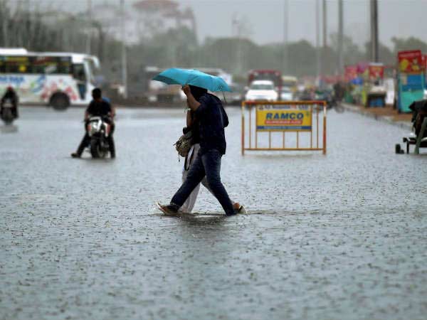 Heavy rain pouring in Many parts of Tamilnadu Heavy rain pouring in Many parts of Tamilnadu