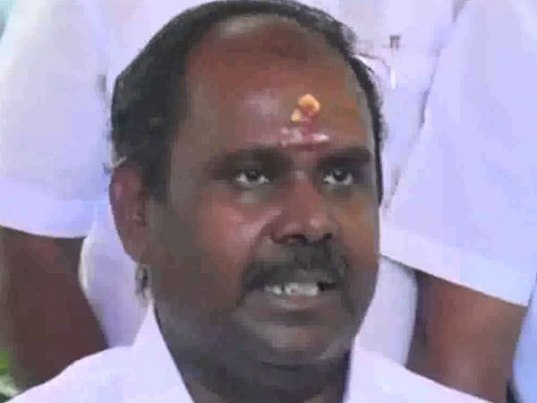 அஜித் ரசிகர்கள் வீடுகள்