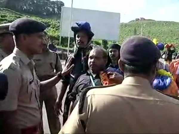 BREAKING NEWS LIVE:  சபரிமலை கோவில் நடை திறக்கப்பட்டது.. பலத்த பாதுகாப்பு
